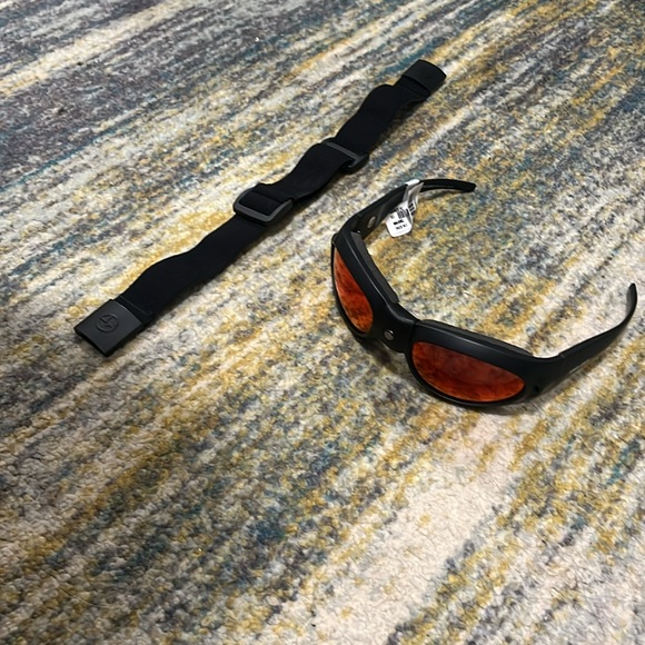 Giorgio Armani Sunglasses - Picture 3 of 5